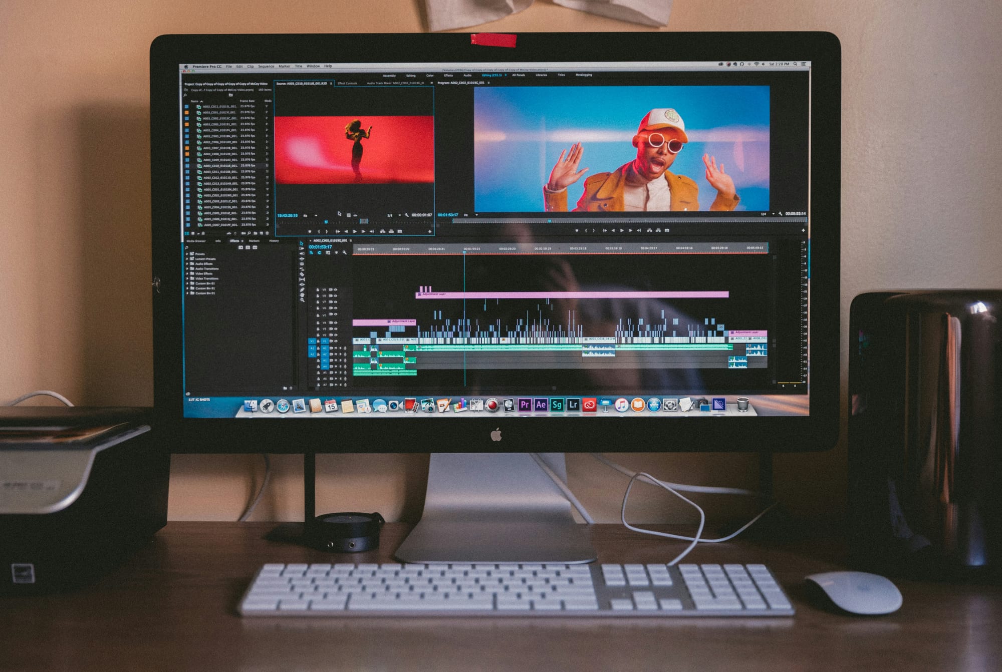 person editing a video - DaVinci Resolve Alternative